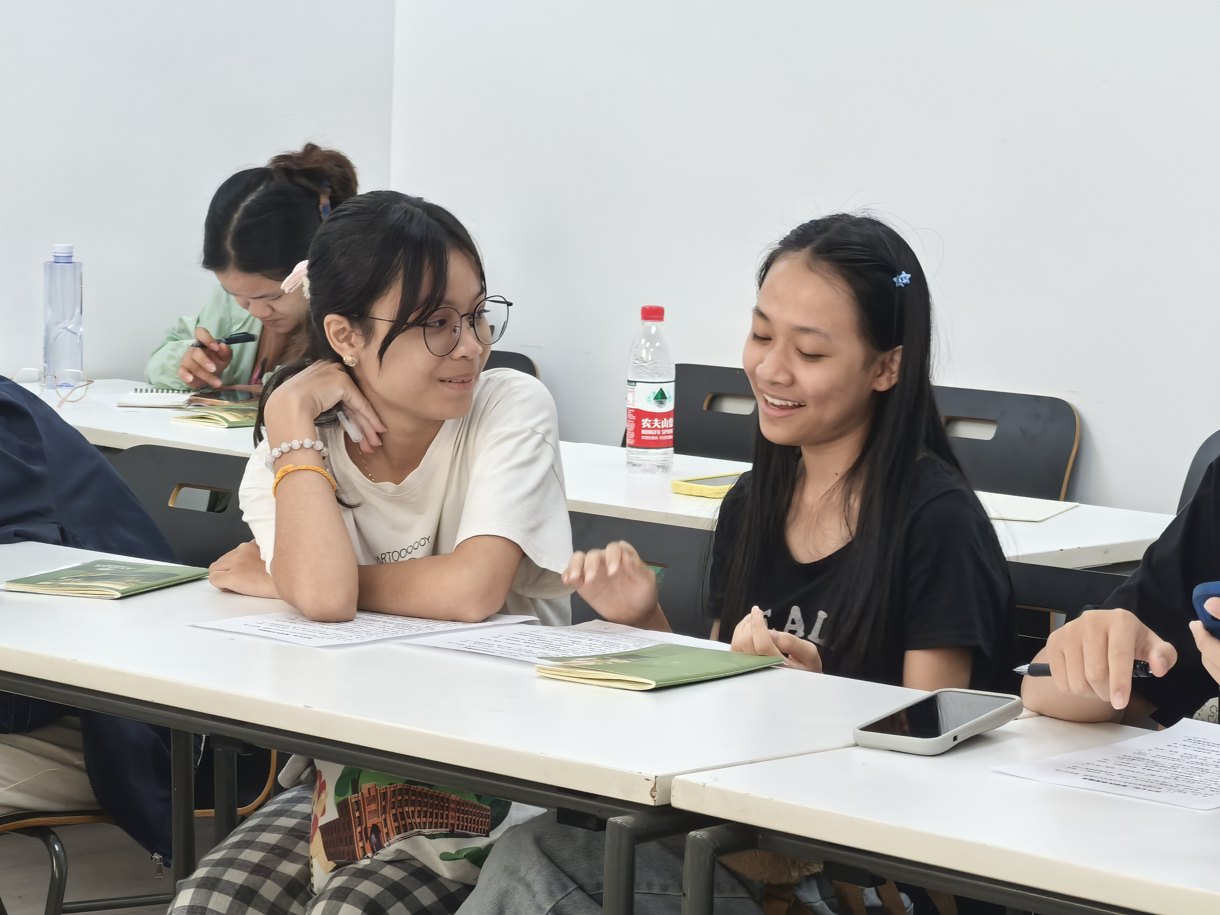 图片 2.jpg 图片 2.jpg